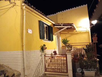 casa indipendente su due livelli 