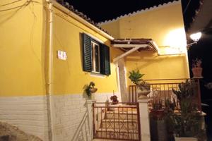 casa indipendente su due livelli 