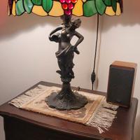 Lampade da tavolo e piantane replica Tiffany