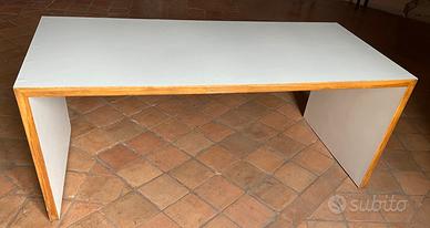 Tavolo / scrittoio