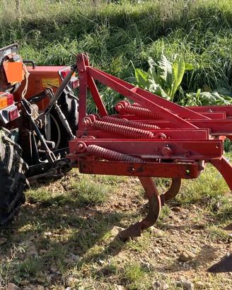 Tiller estirpatore 5 vomere - 135 cm per trattori