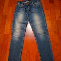 Jeans donna Massimo Dutti.