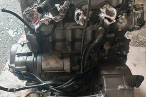 Ricambi blocco motore honda hornet 600