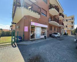 NEGOZIO A MONCALIERI