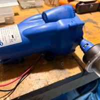 Pompa acqua automatica Whale watermaster 12v