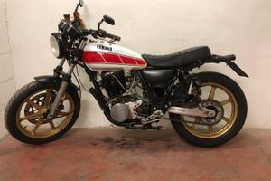 Yamaha sr500