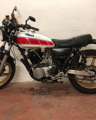 Yamaha sr500