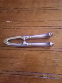 schiaccianoci con manici in argento 925 