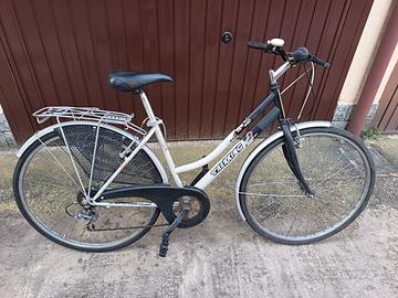 Bici Trekking ruota 28 con 6 marce