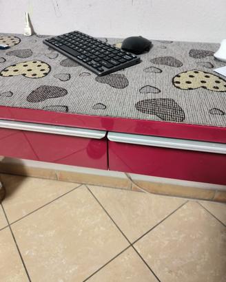 scrivania Ikea bordeaux