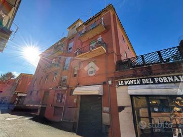 3 LOCALI A GENZANO DI ROMA