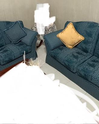 Coppia di Divani identici