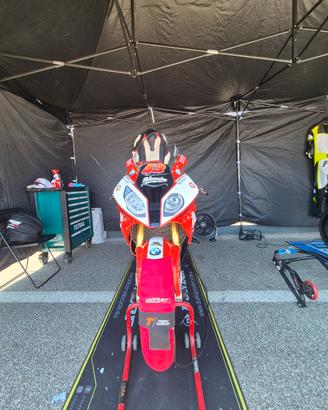 bmw s1000rr  pronto pista