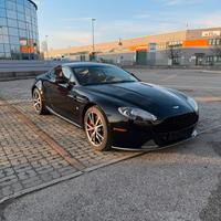 Aston Martin Vantage 4.7 V8