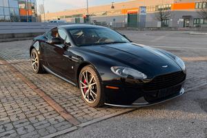 Aston Martin Vantage 4.7 V8