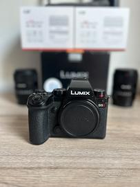 Lumix S5II + 2 obiettivi + cage