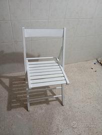 sedia apri e chiudi in legno bianco stile shabby 