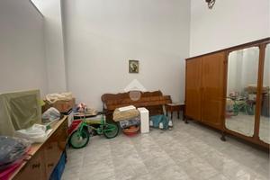 MONOLOCALE A TRANI