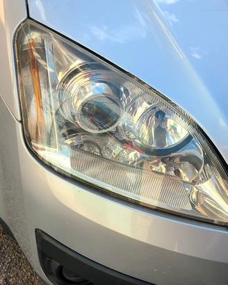 fari ford c max xenon