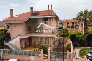 Grande villa divisibile in piu' unita'