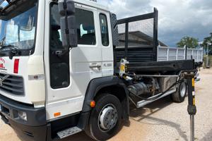 Camion gru e ribartabile