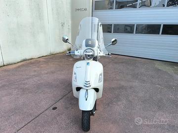 PIAGGIO VESPA 300 GTS hpe ABS