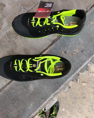 scarpe antinfortunistiche nuove mai indossate 