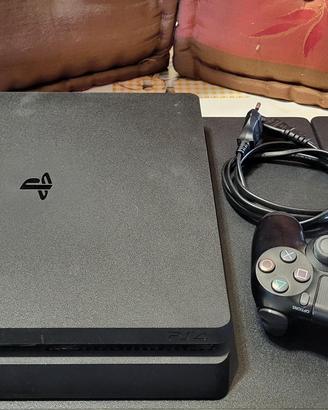PS4 (versione slim) + Dualshock + COD Vanguard