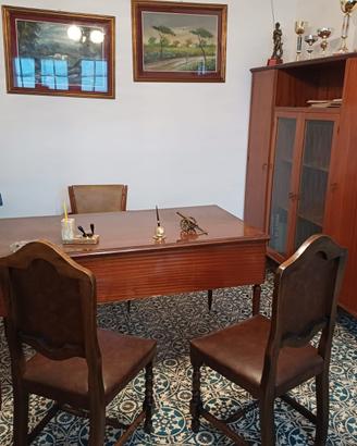 Scrivania e accessori studio ufficio