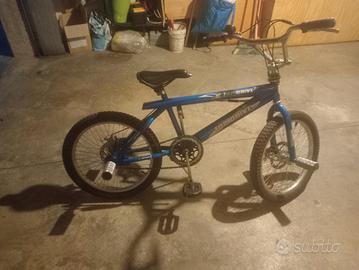 bicicletta bmx