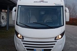 Motorhome roller team Pegaso 288