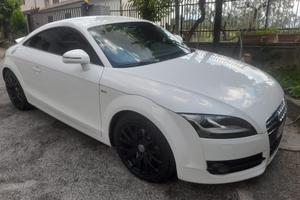 AUDI TT 1.8 TFSI (2010)