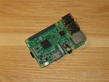 Raspberry Pi3 B - 1 GB con SD card 32 GB