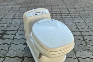 WC chimico thetford C200CS camper