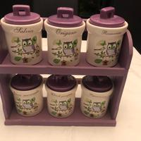 Barattolini per spezie e mensola