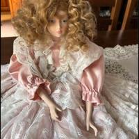 Bambola vintage in porcellana