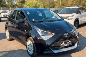 Toyota Aygo Connect 1.0 VVT-i 72 CV 5 porte x-clus