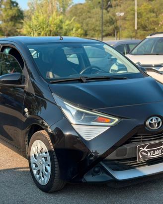 Toyota Aygo Connect 1.0 VVT-i 72 CV 5 porte x-clus