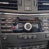Autoradio MERCEDES-BENZ CLASSE E del 2010