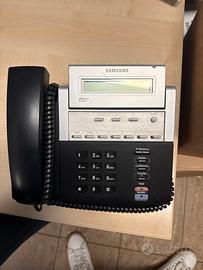 Telefoni con centralino samsung completi funziona