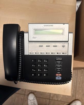 Telefoni con centralino samsung completi funziona