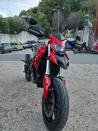 DUCATI HYPERMOTARD 939