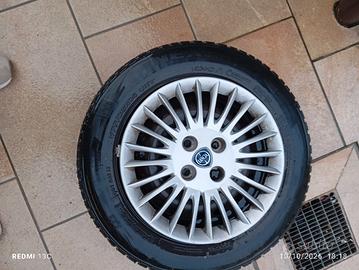  gomme invernali+ cerchi Lancia Ypsilon 175/65 R14
