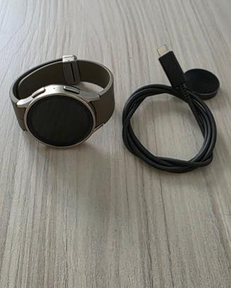 Samsung Galaxy Watch 5 pro 