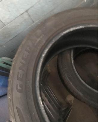 4 gomme general 235/45/17 al 70%