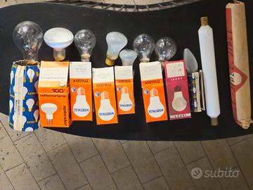 scatoloni di lampadine tipi diversi 