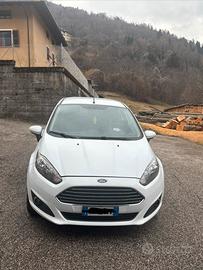 Ford Fiesta bianca 1.5 TDCi