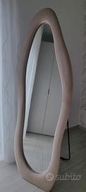 Specchio ondulato design 