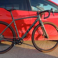 trek chekpoint alr5