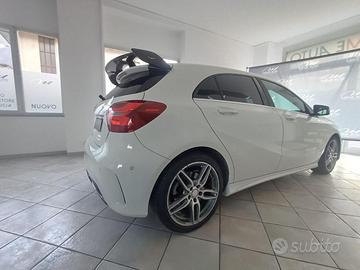 MERCEDES-BENZ A 250 Premium